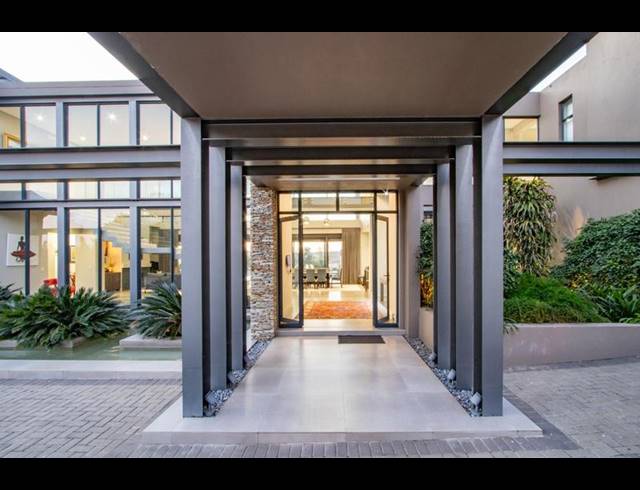 5 BEDROOM HOUSE FOR SALE IN BLUE HILLS EQUESTRIAN ESTATE